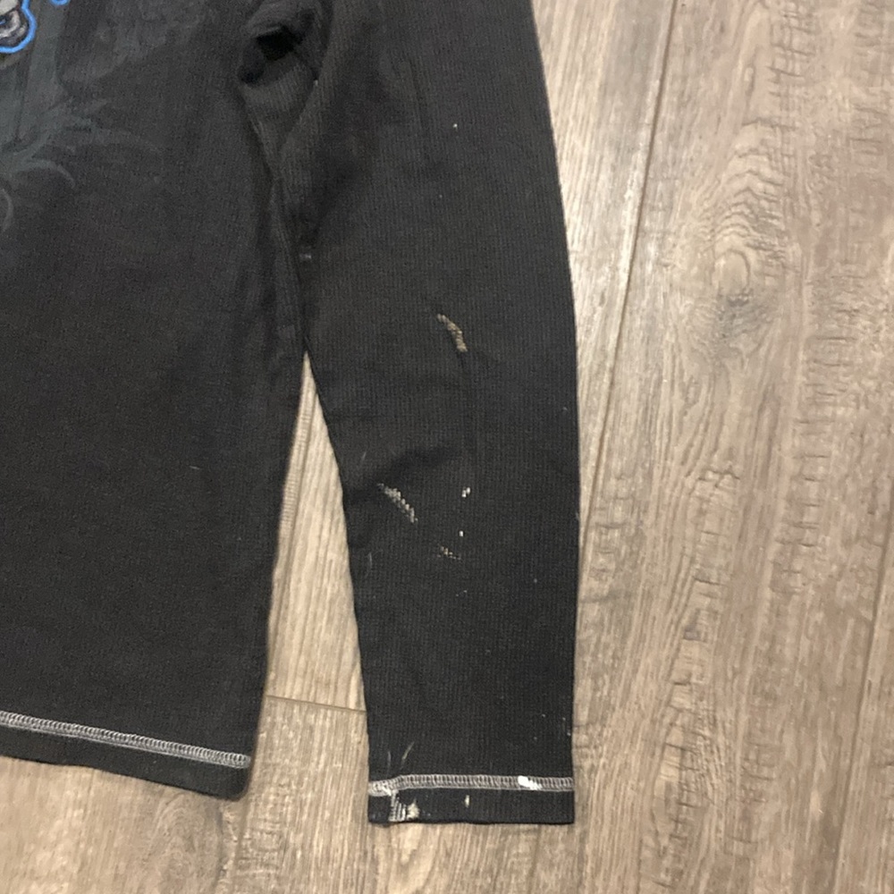 No Boundaries Black and Blue Long Sleeve Tee with paint stains size XL - Picture 9 of 10